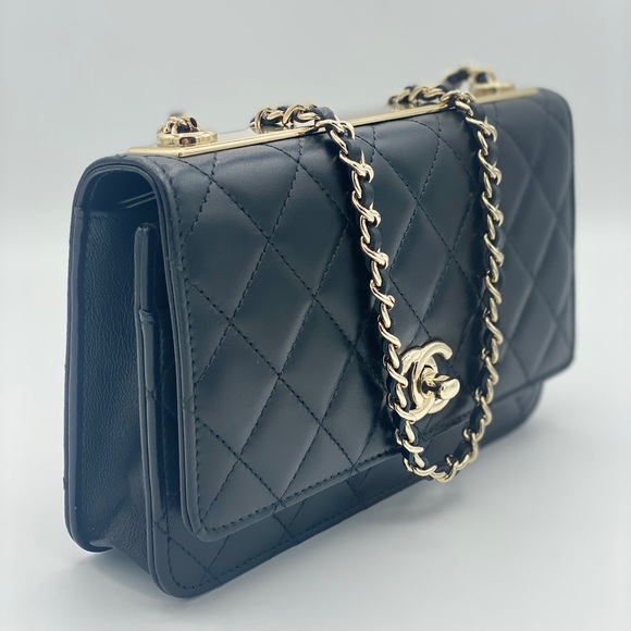 CHANEL TRENDY WALLET ON CHAIN - Picture 2 of 3